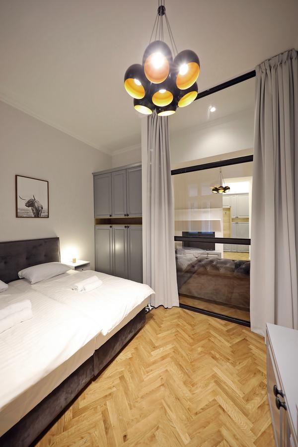 Central Apartments Загреб Екстер'єр фото