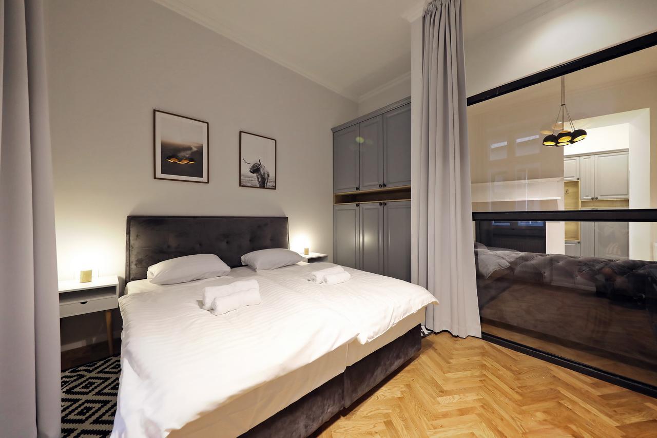 Central Apartments Загреб Екстер'єр фото