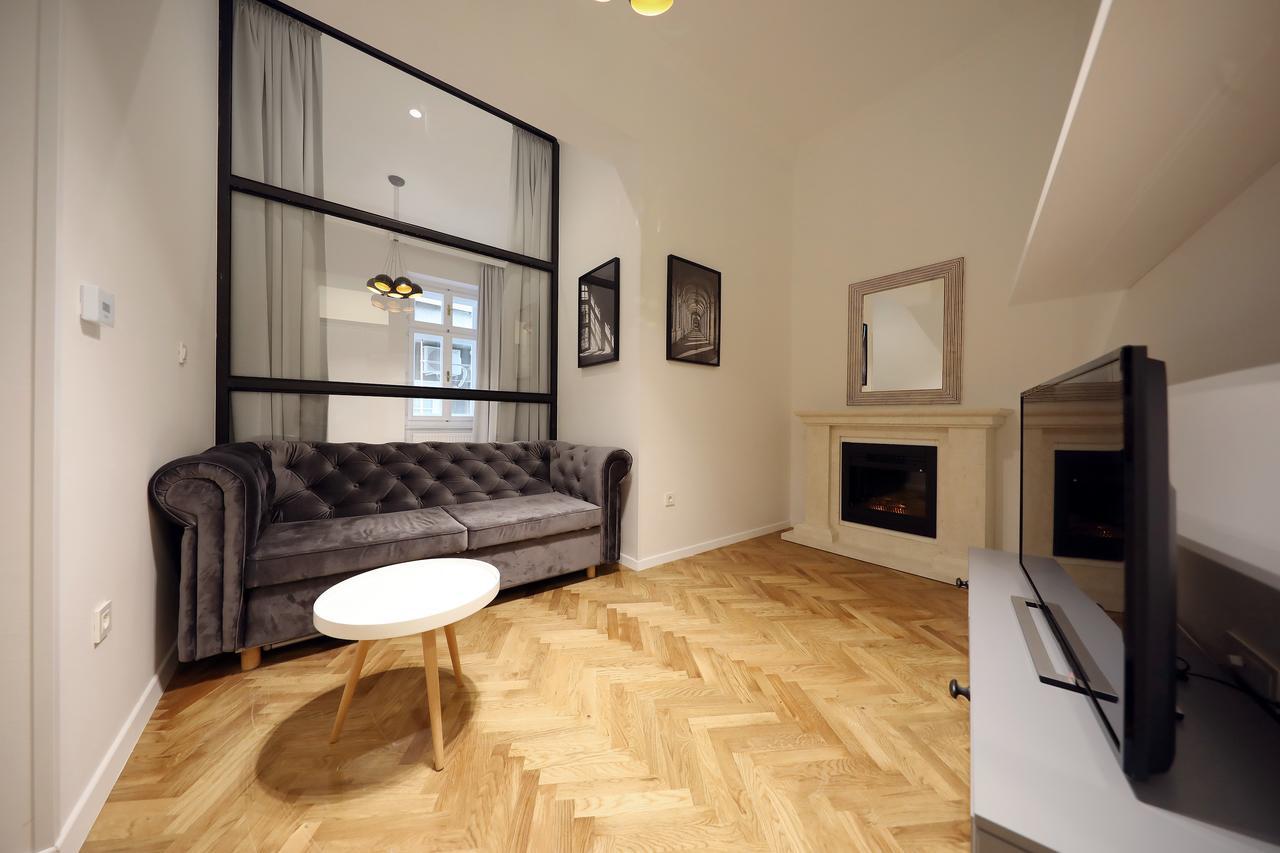 Central Apartments Загреб Екстер'єр фото