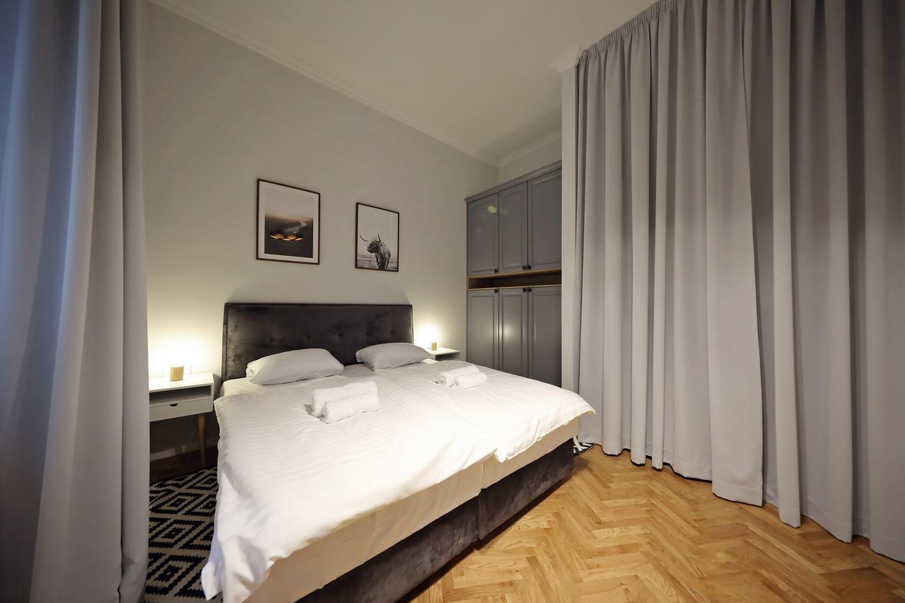 Central Apartments Загреб Екстер'єр фото